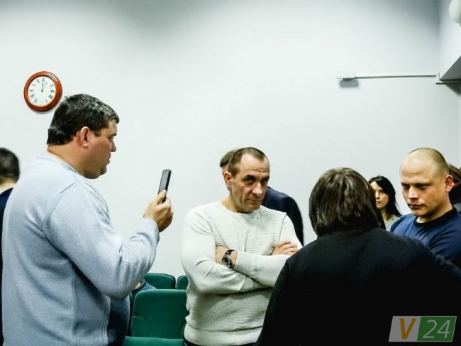 Що робили Балабеники «з гарячих 90-тих» на скандальній сесії Луцькради