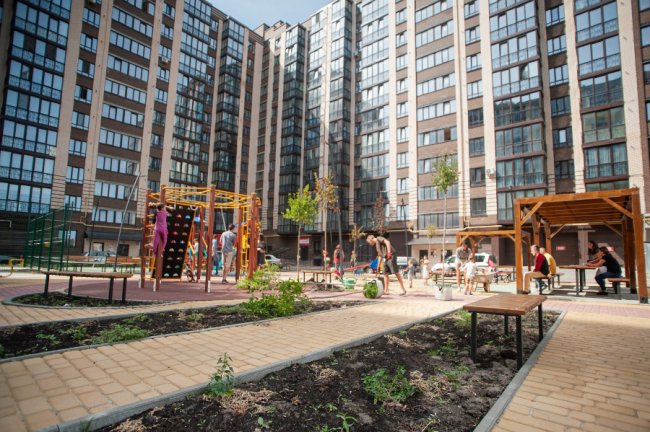 Відчуй себе як вдома: «Атлант» втілив перший унікальний проєкт ландшафтного дизайну* 