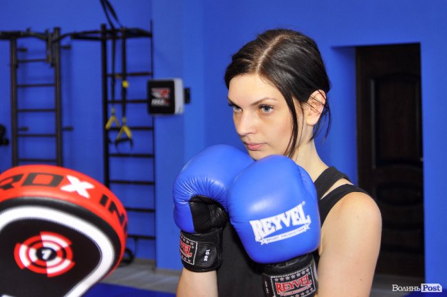 «ЛедіЛегіон»: як одночасно думати про удари і нігті