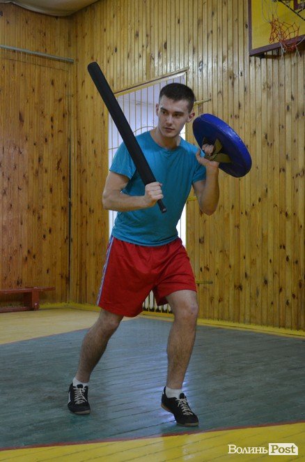 Прихильники доблесті і сталевих мечів: як тренуються і чим «живуть» луцькі лицарі