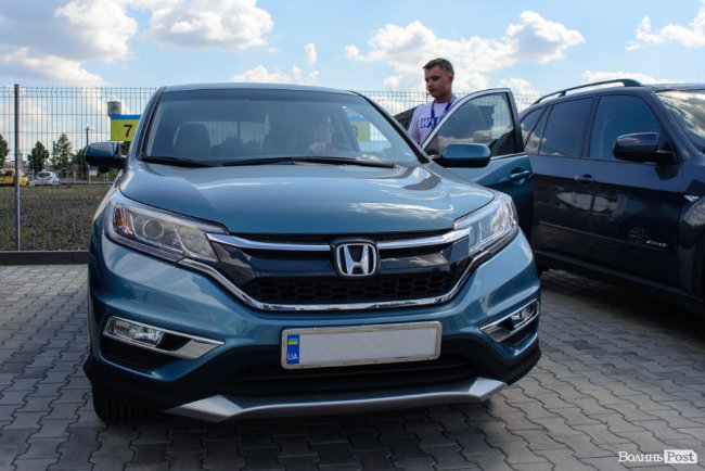 Від компактного хетчбека до брутального позашляховика: автомобілі для леді від WEST AUTO HUB* 