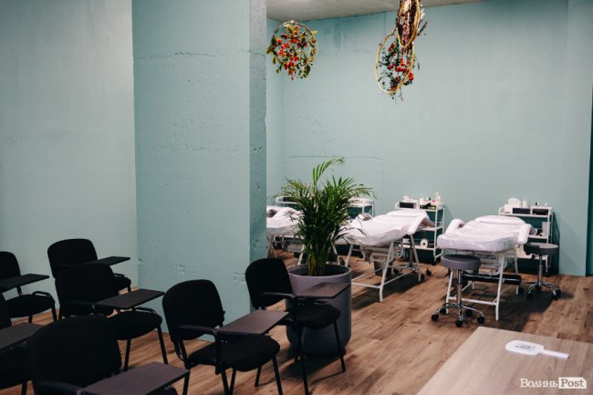 Академія косметології у Луцьку: що входить у курс від Наталії Лавренюк (фото)