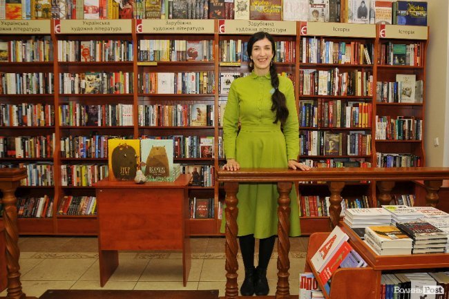 Ганна Луцюк: У мене дві доньки – книгарня і Вишена. Вони завжди конкурують за увагу