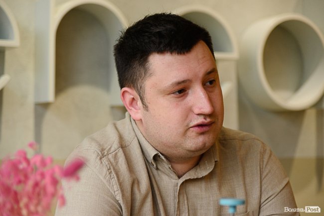 Куди зникають видалені зуби і чим грозять зуби мудрості: відповіді луцького хірурга-стоматолога на поширені запитання 