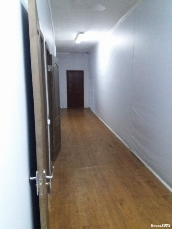 «ІнспекторGym». «Sport Time»: багато вазонів і павутиння