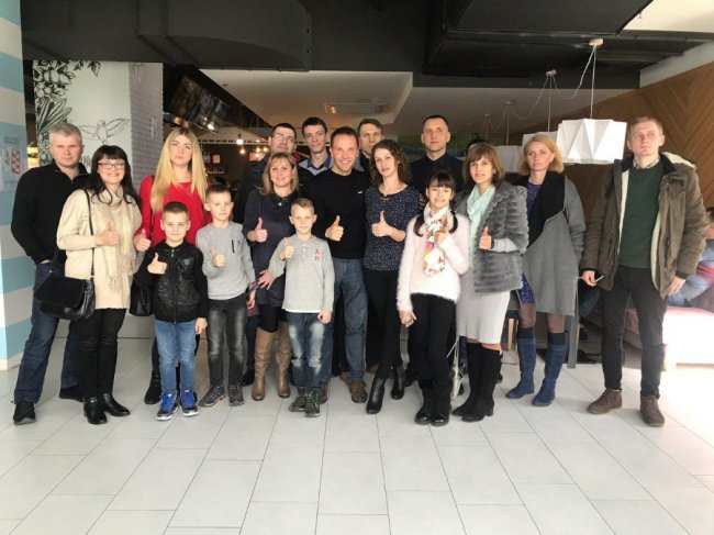 Дерев’янко у Луцьку виступив проти порушення конституційних прав дітей на освіту через відсутність щеплень. ФОТО. ВІДЕО*