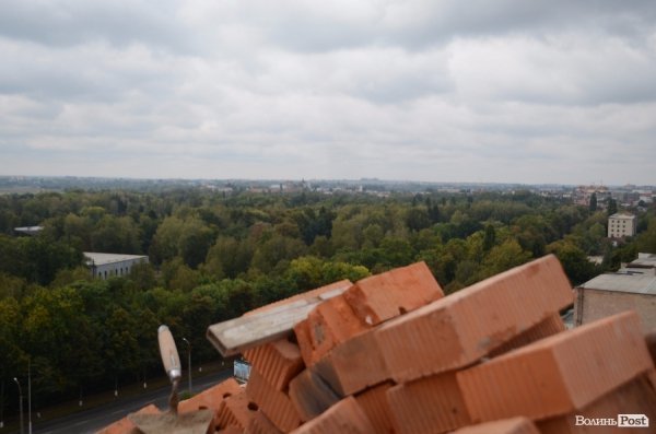 Хто хоче квартиру із чудовим виглядом з вікна?