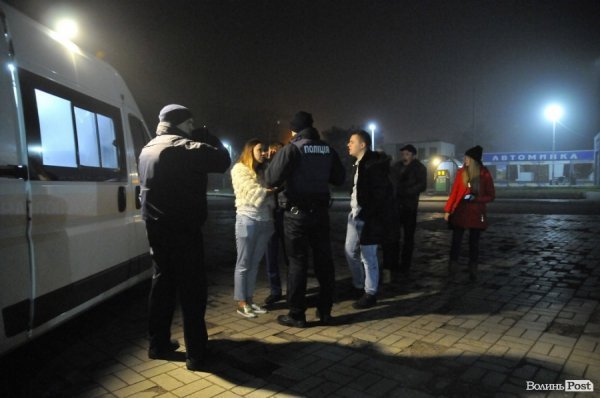 «Нічна варта»: розбиті вітрини, п‘яний «беркут» та порізані дівчата