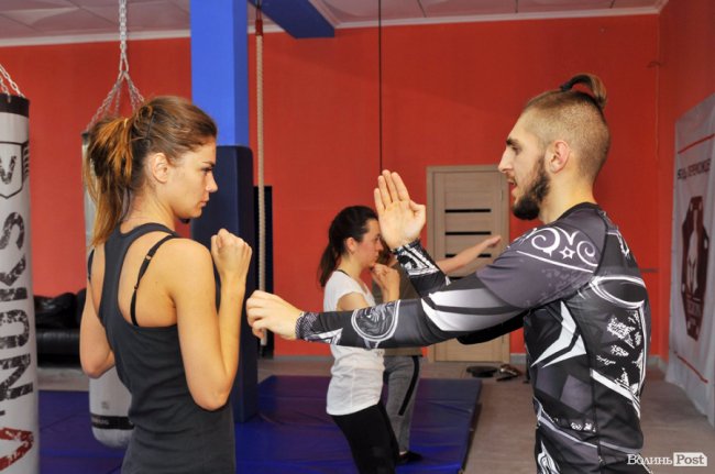 «ЛедіЛегіон»: «бої без правил» для жінок