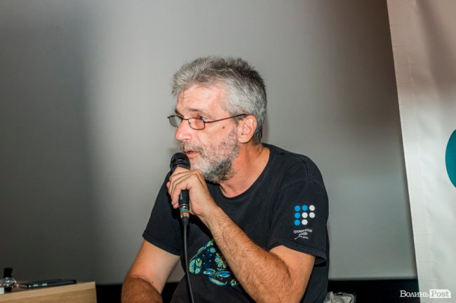 ЦИТАТНИК АНДРІЯ КУЛИКОВА: Ніколи не обмежуйтеся читанням заголовка