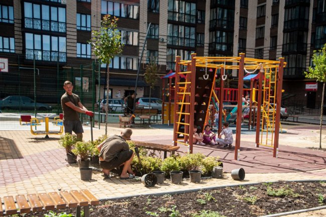 Відчуй себе як вдома: «Атлант» втілив перший унікальний проєкт ландшафтного дизайну* 