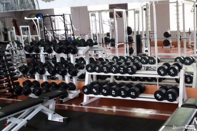 «ІнспекторGym». «Лідер»:  дерев'яна підлога та відповідальний тренер