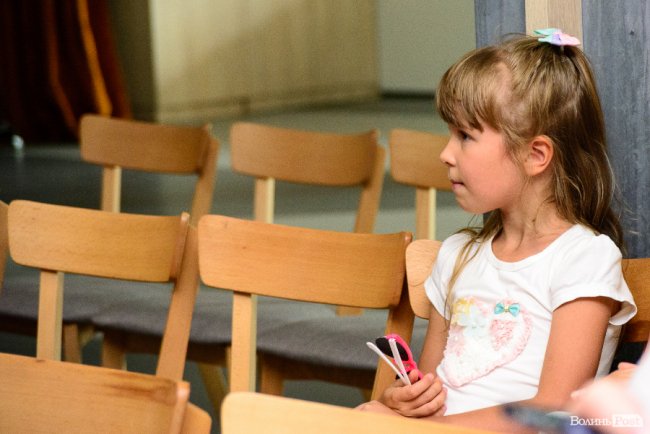 Без 45-хвилинних уроків і важких ранців, або Як це бути учнем новітньої дистанційної школи «Оптіма»*