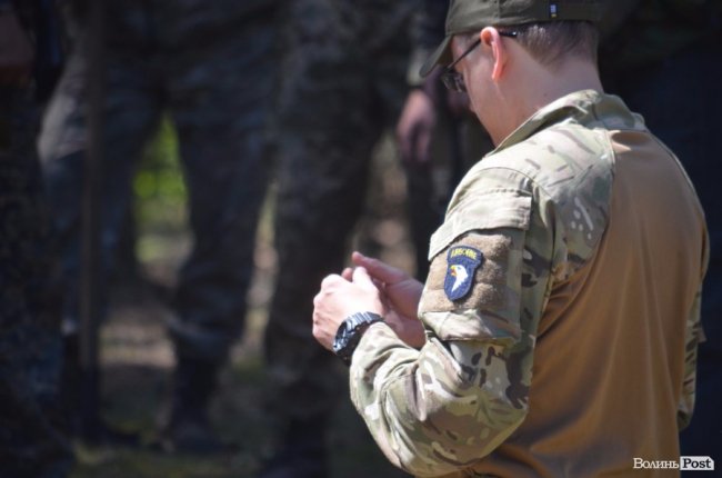 Патріоти краю і країни: як у лісах Волині тренуються загони тероборони