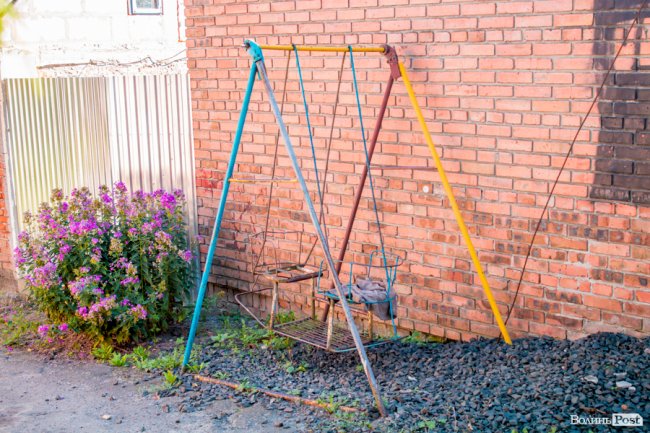 Чисте повітря та сільська тиша: за що лучани люблять Кічкарівку. ФОТО