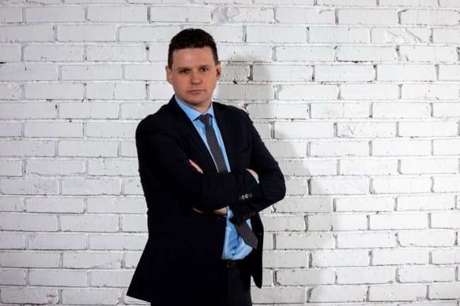 Був готовий пересісти на каток, але довіра до Президента перемогла і пішов в політику, – Іван Мирка