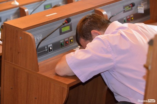 Дорогі й не дуже депутати місцевих рад