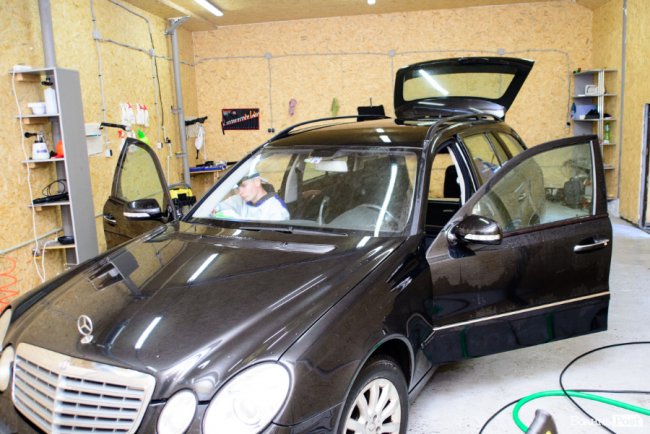 Майже стерильне авто: у Луцьку працює потужна автохімчистка «Торнадо»*