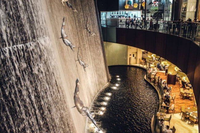 «Нотатки мандрівниці» Олександри Гусар про ОАЕ: Специфічні запахи та секс-туризм