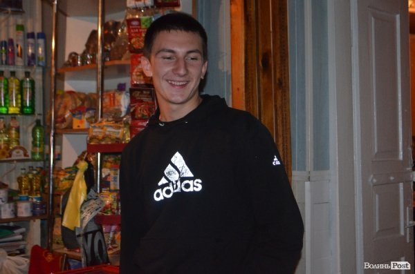 Танці, бійки, кавалери… Як святкують День Молоді у волинській глибинці. ФОТО