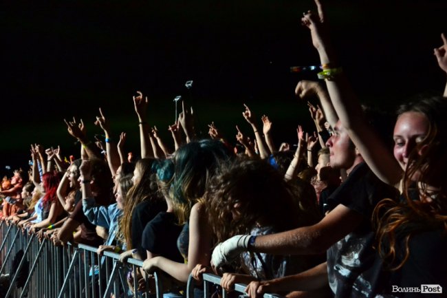 Головна сцена