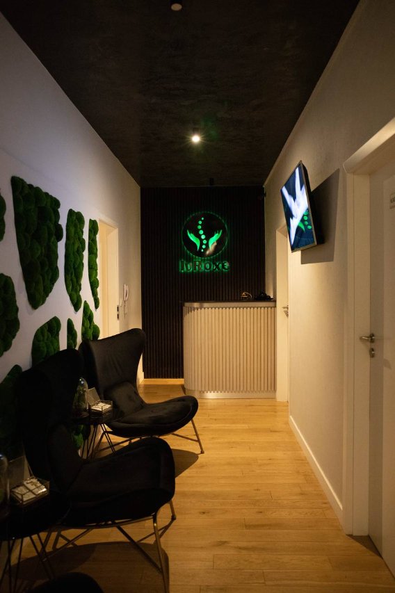 Поїхала на заробітки і відкрила власний салон: засновниця польського IvRoxе продає франшизу. УМОВИ*