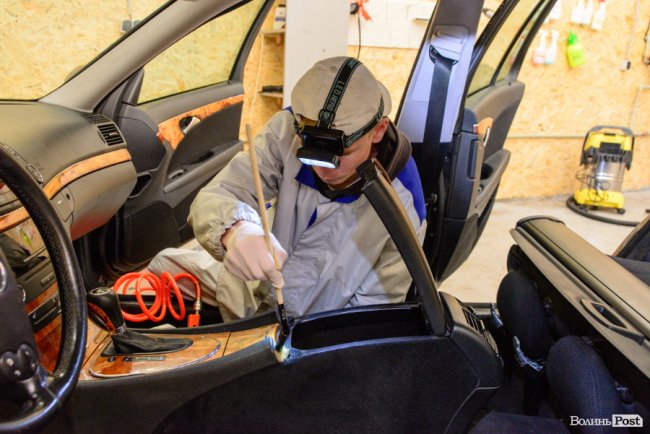 Майже стерильне авто: у Луцьку працює потужна автохімчистка «Торнадо»*