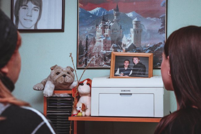 «Тільки те світло, яким він був і яке залишив, тримає на світі». У пам’ять про Вадима Гринюка, вбитого Росією на аеродромі у Луцьку