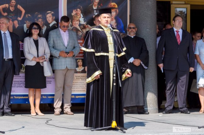 «Абетка» Петра Савчука