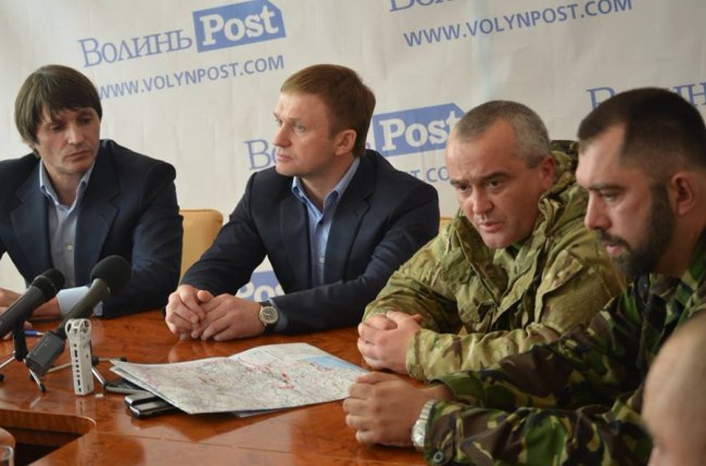 Ігор Єремеєв і Степан Івахів під час зустрічі з військовими