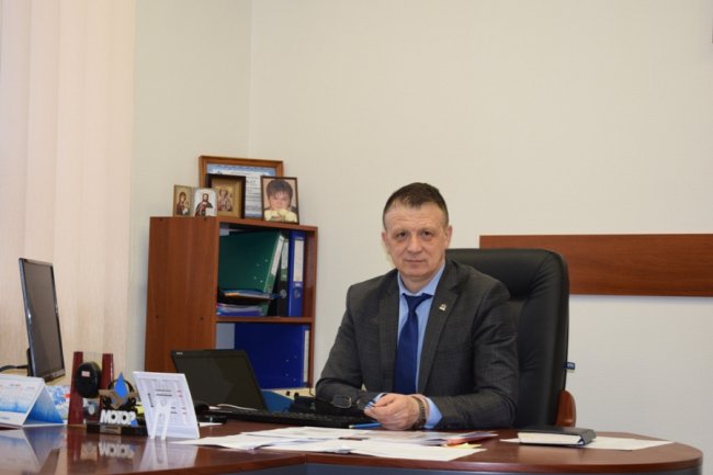 Головний інженер заводу, перший заступник директора Сергій Свистюла