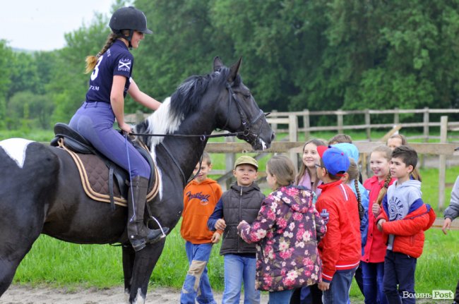 Екологічні стежки у волинському лісі – безліч відкриттів не лише для дітей