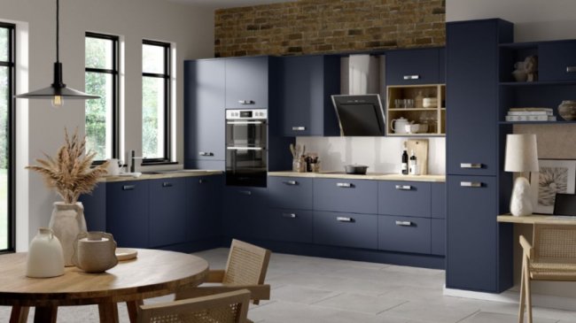 Колірні тренди в дизайні кухонного простору: від класики до авангарду