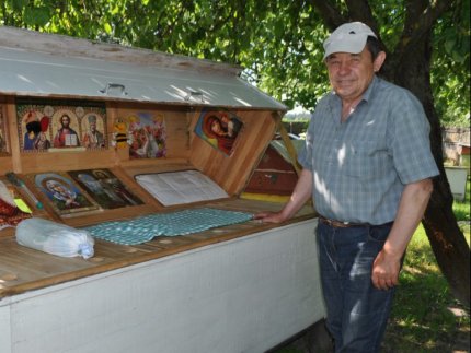 До бджолярства привів нещасний випадок: волинянин на пасіці оздоровлює людей