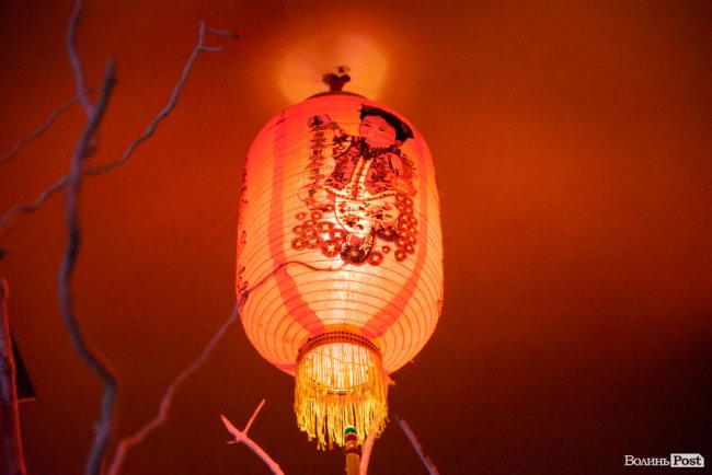 Місце, де живе Китай: як у Луцьку майже два десятки років успішно працює ресторан «Золотий дракон». ФОТО*