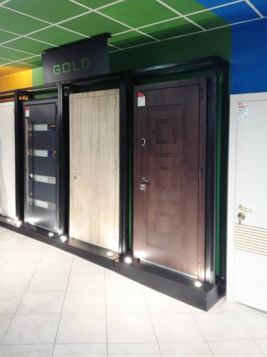 Надійні вхідні двері – у новому фірмовому магазині «Сталь-М» в Луцьку*