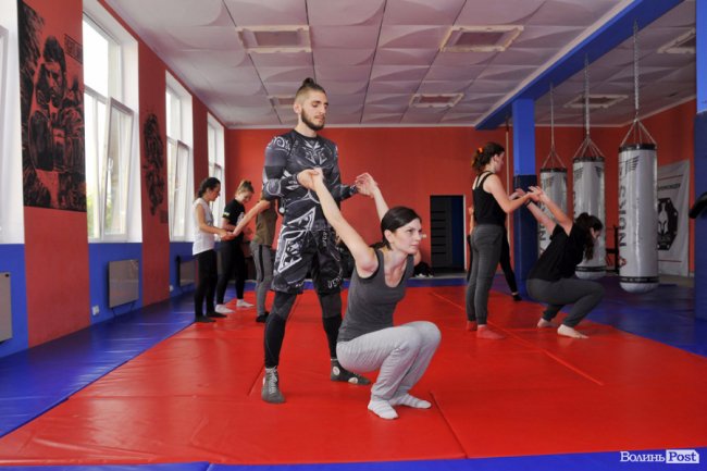 «ЛедіЛегіон»: «бої без правил» для жінок