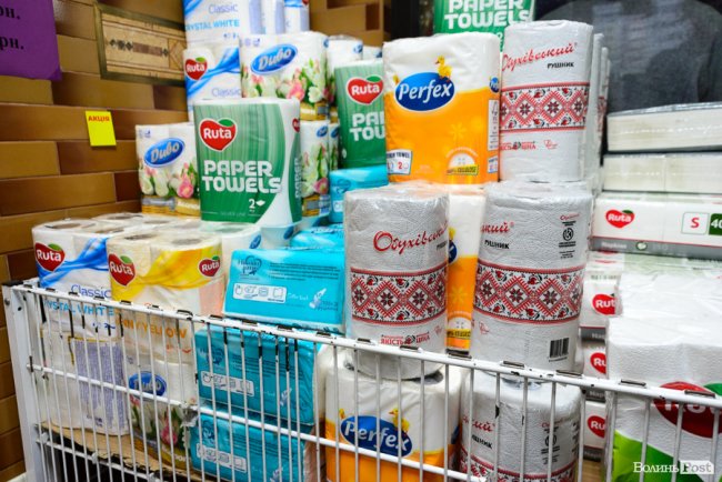 Весь товар по 20 гривень: в чому секрет мережі таких магазинів у Луцьку 