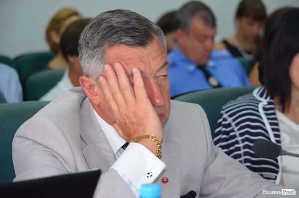 Дорогі й не дуже депутати місцевих рад