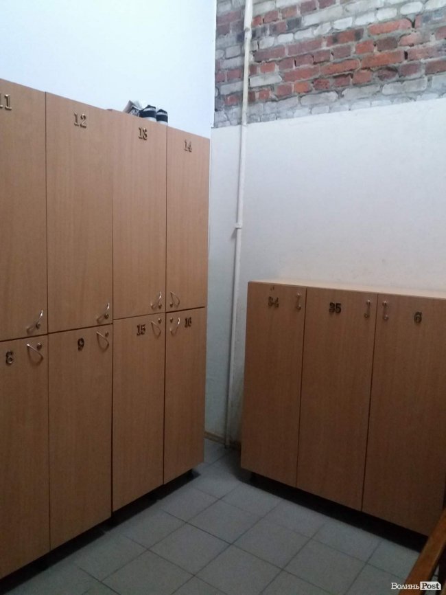 «ІнспекторGym». «Sport Time»: багато вазонів і павутиння