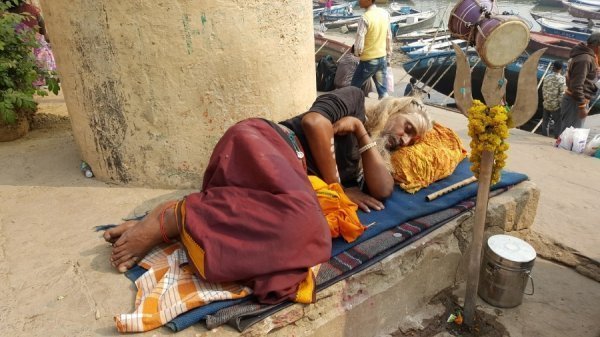 «Нотатки мандрівника» Христини Губської: несвященні корови, багато грошей та еротика