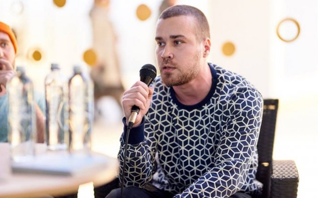 Щасливим треба бути кожного дня, - луцький художник Андрій Кальков