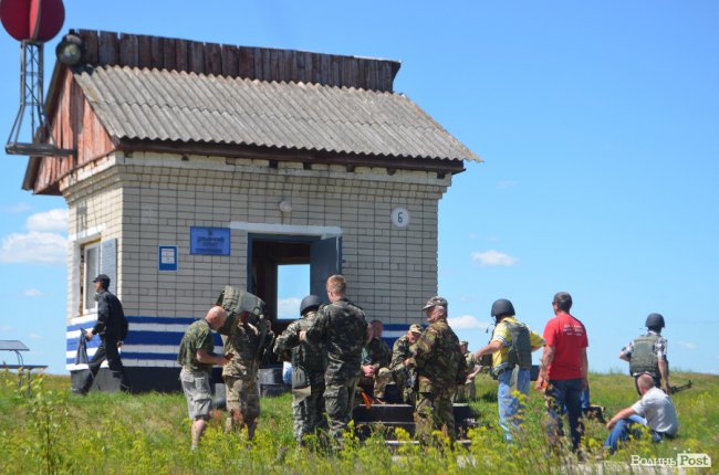 Стріляли та лікували: як на Волині тренується тероборона
