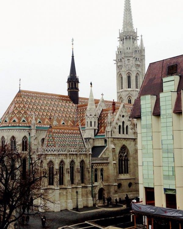 «Нотатки мандрівниці» Олени Кравчук: оргазм в Будапешті, вуличні смаколики та термальні води