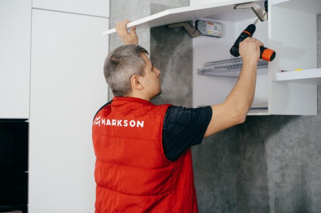 Кухні та офісні меблі у Луцьку: на що звертати увагу, щоб не пошкодувати