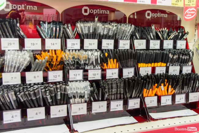 Усе для школи, офісу і творчості – в одному місці: що, як і за скільки в магазині «Офіс Центр» у Луцьку*