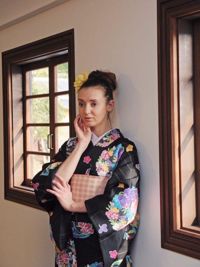 Героїня рубрики у кімоно