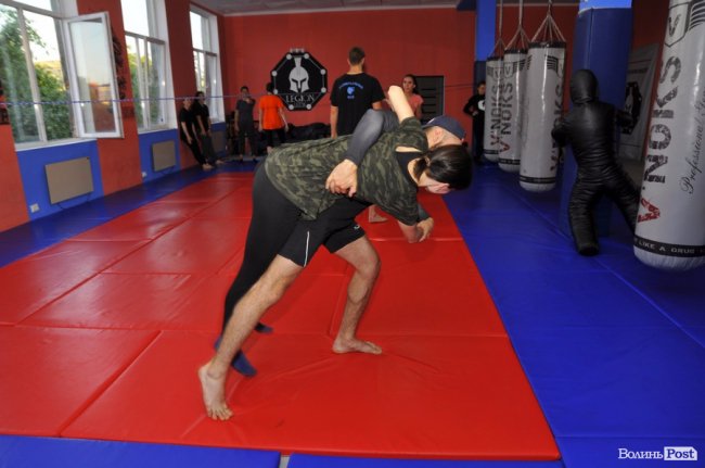 «ЛедіЛегіон»: ювілейне заняття, кидок через стегно та особисті перемоги