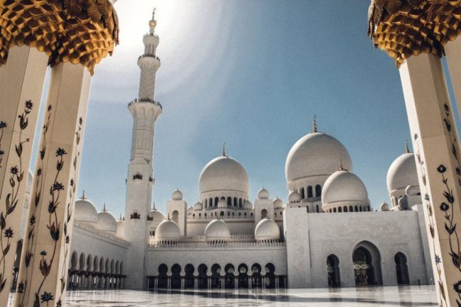 «Нотатки мандрівниці» Олександри Гусар про ОАЕ: Специфічні запахи та секс-туризм