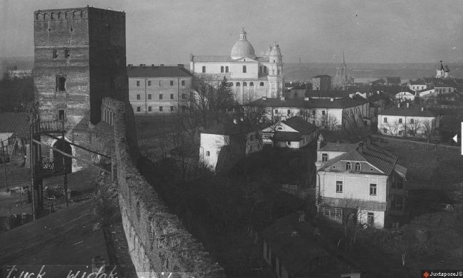 Луцьк міжвоєнний і сучасний у світлинах: що змінилося